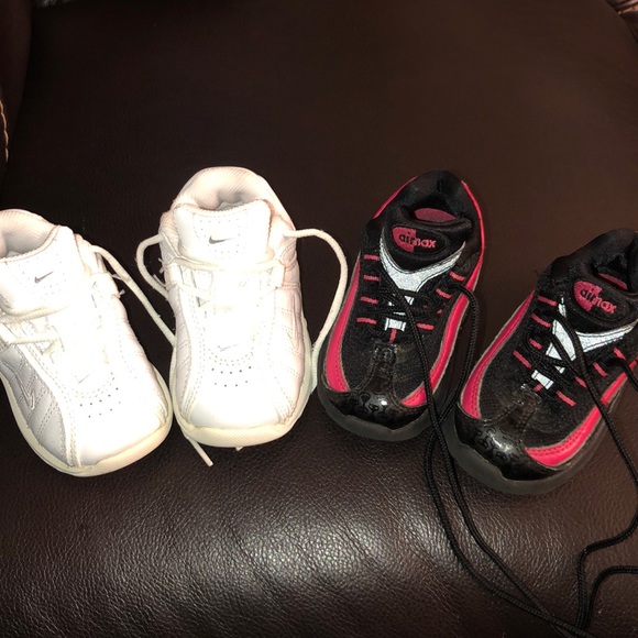 Girls Nike air max shoes bundle